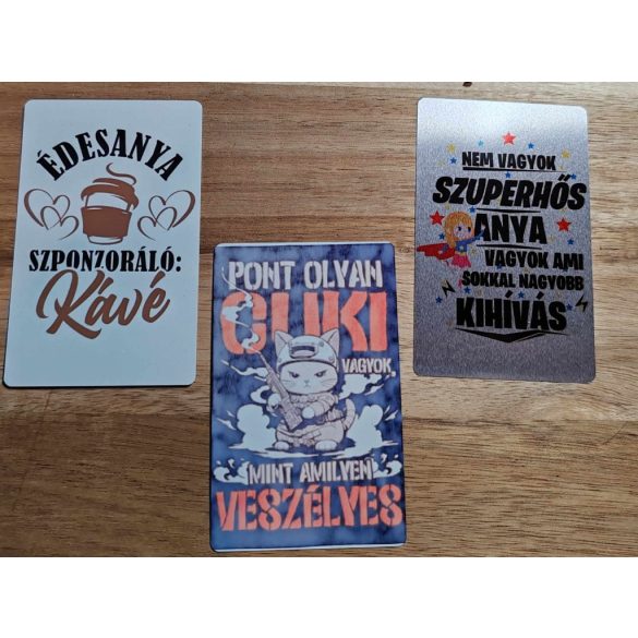 Fém hűtőmágnes egyedi mintával